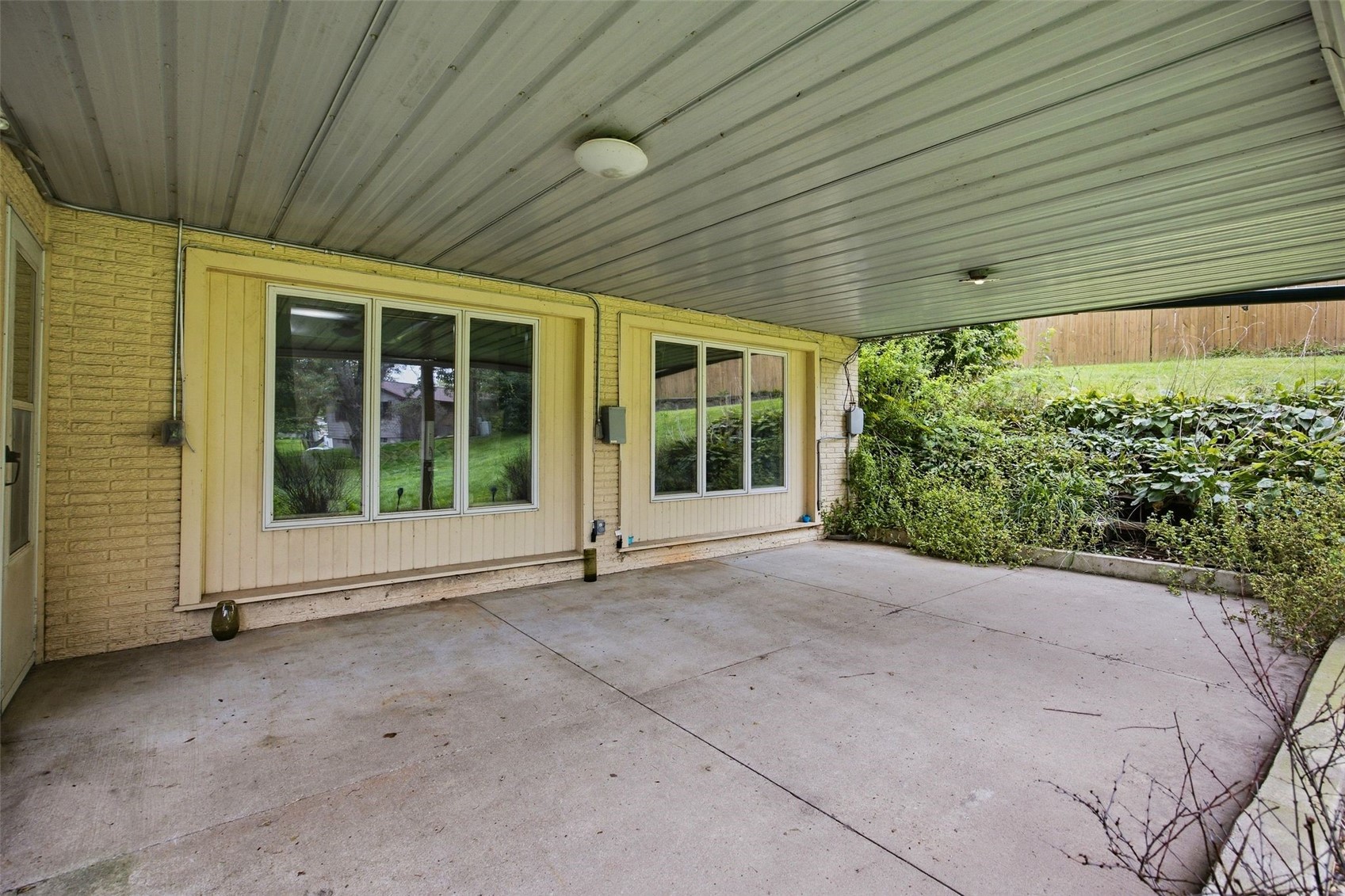324 Lake View Drive NE Solon IA 52333