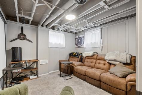 440 Peace Avenue NW Cedar Rapids IA 52405