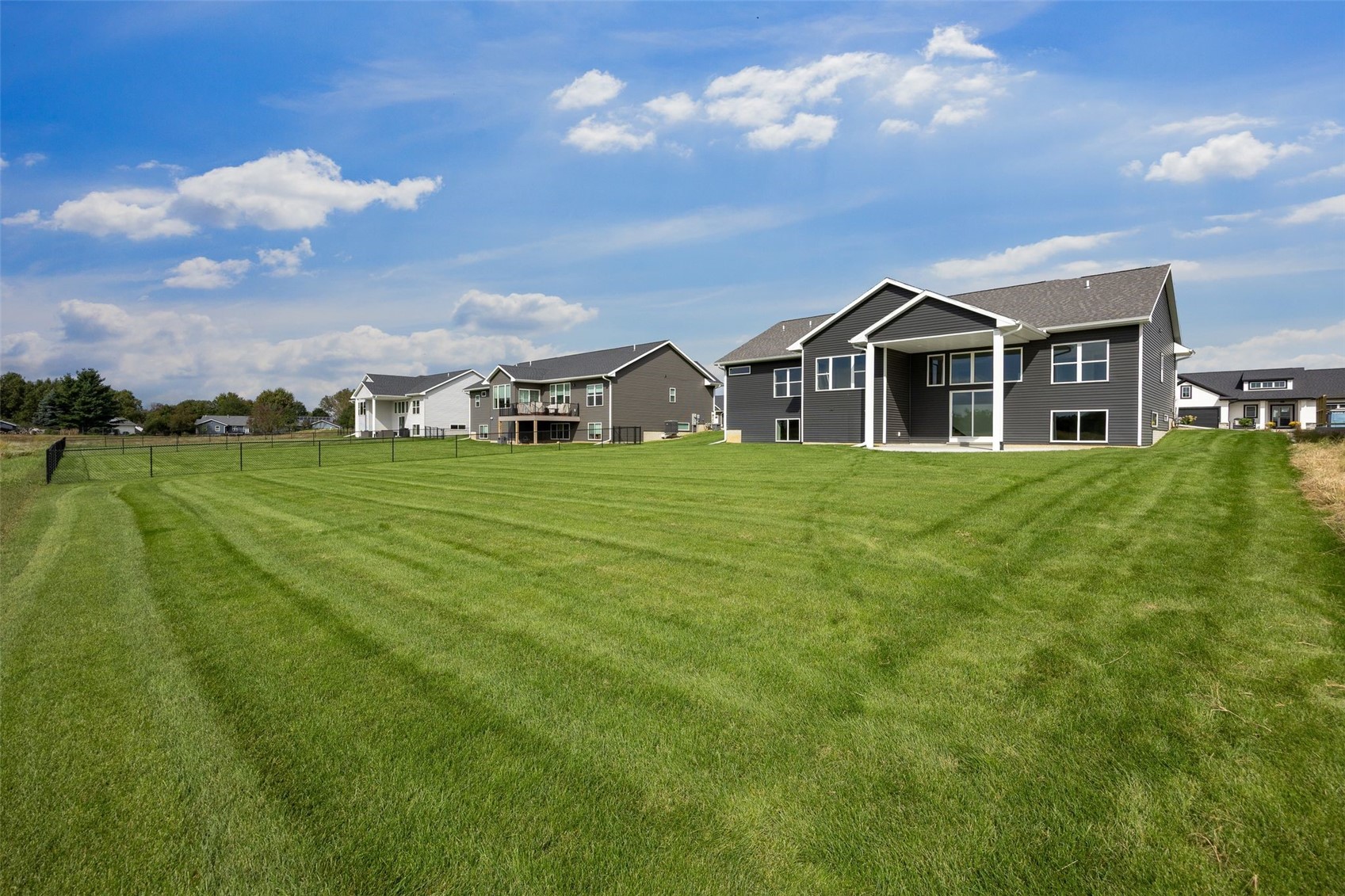 3007 Prairielight Court Hiawatha IA 52233