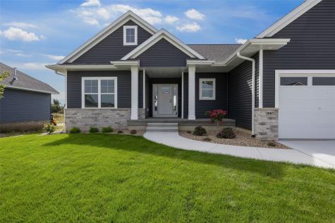 3007 Prairielight Court Hiawatha IA 52233