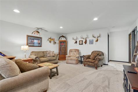 2868 Royal Oak Ridge Road Marion IA 52302