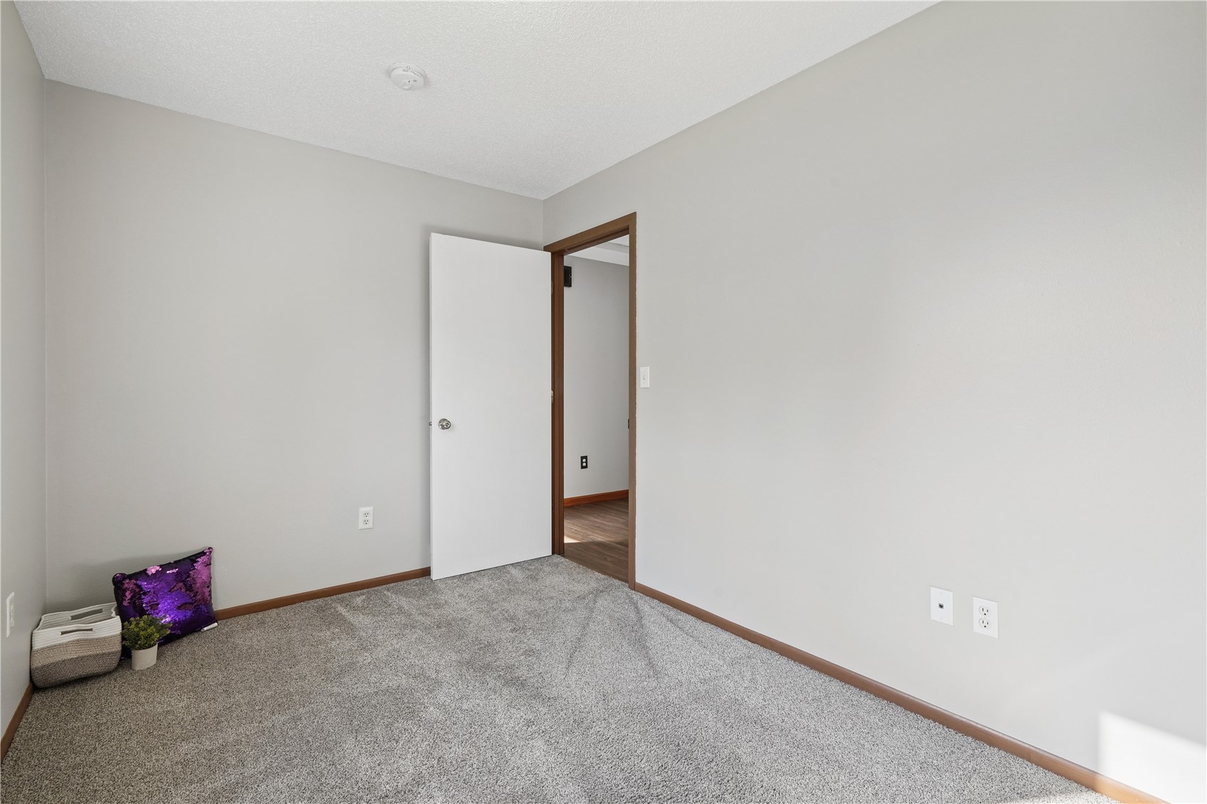 1510 North Drive Ely IA 52227