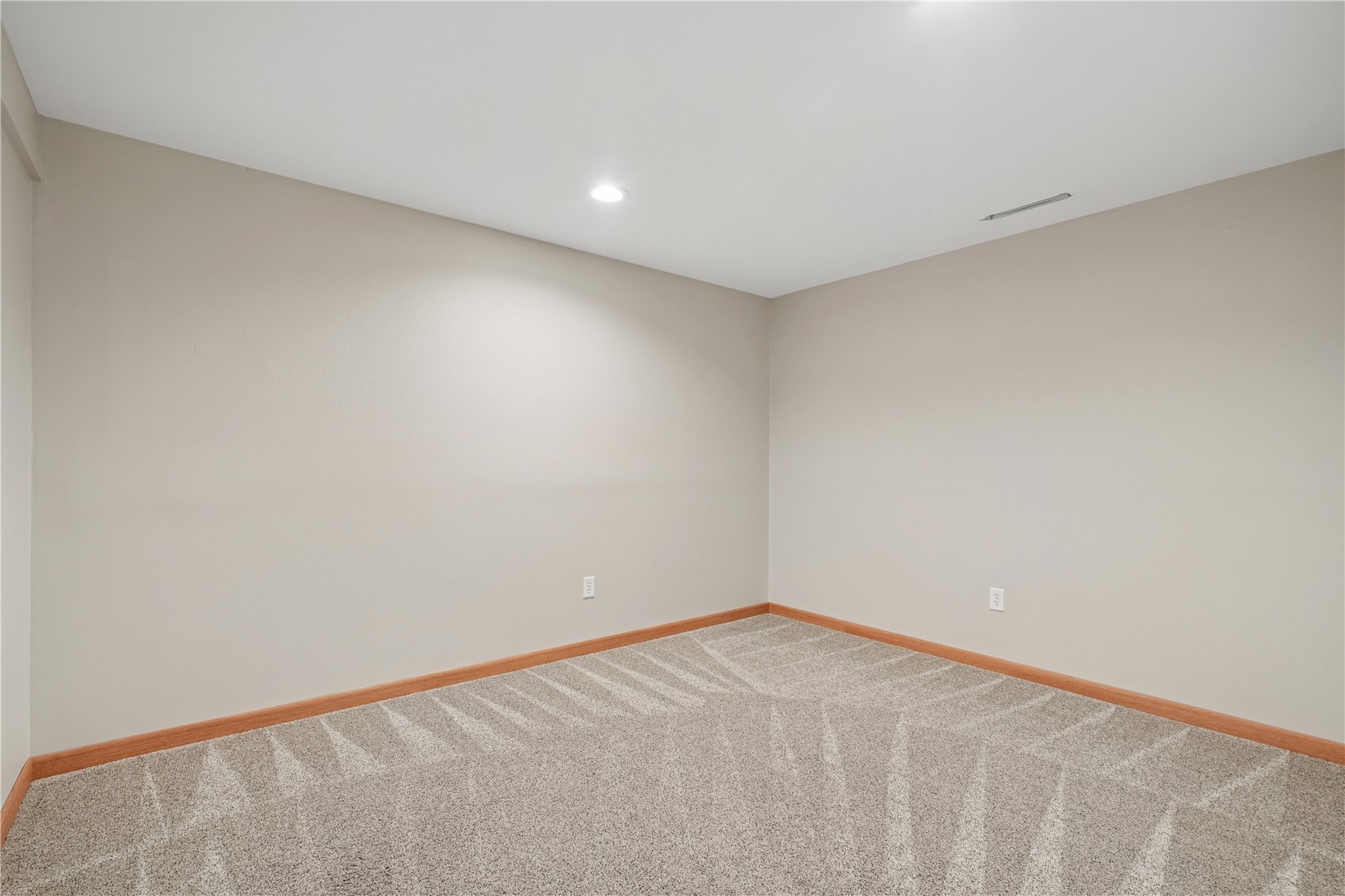 1510 North Drive Ely IA 52227