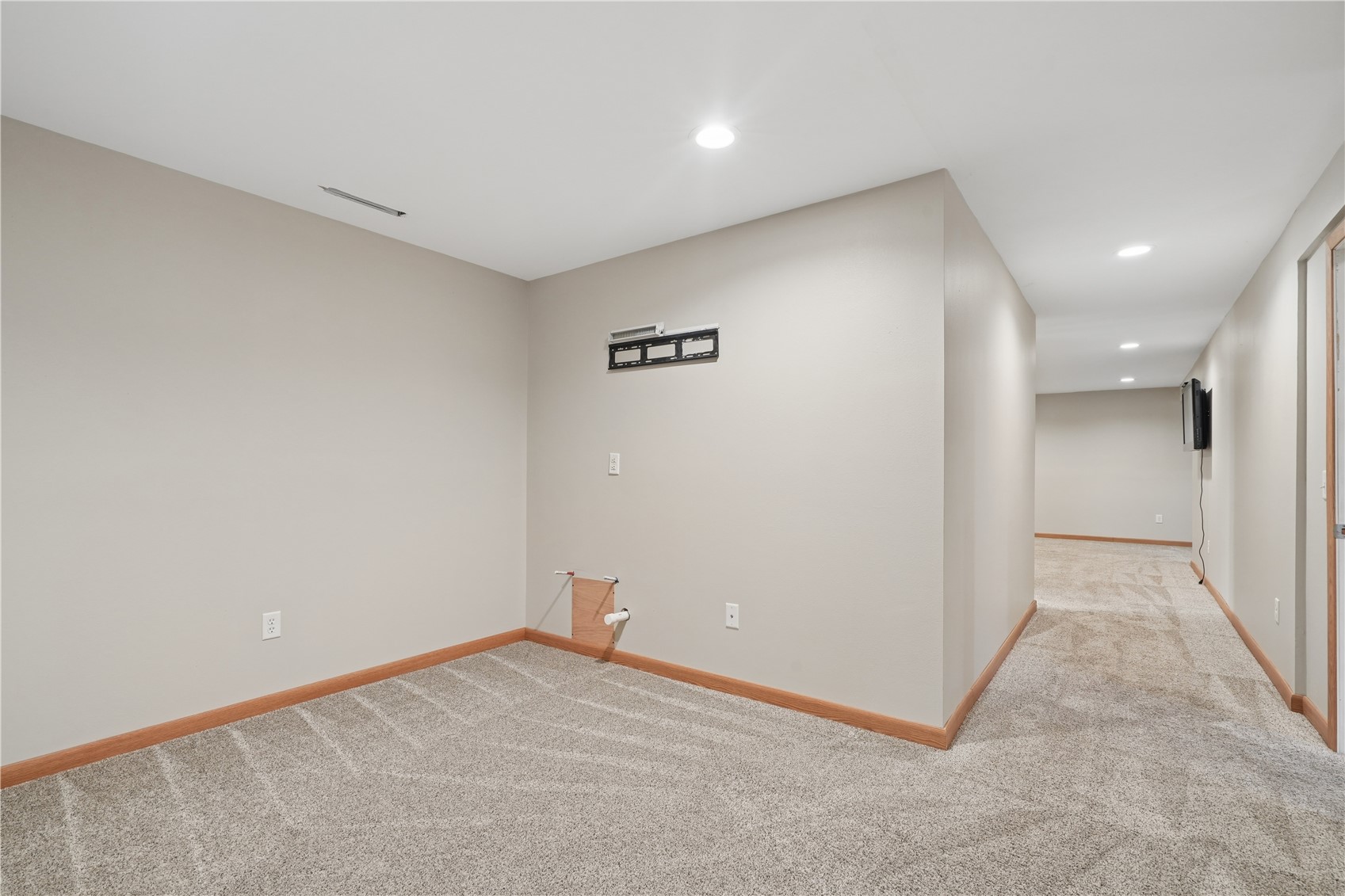 1510 North Drive Ely IA 52227