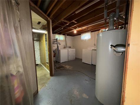 5200 Holly Avenue Cedar Rapids IA 52405