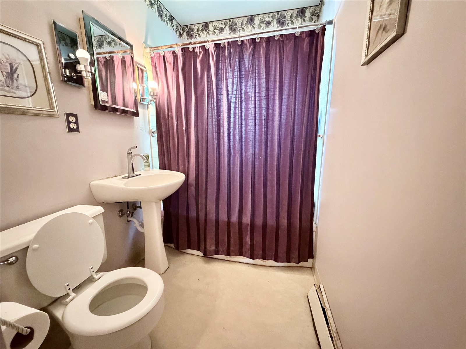 5200 Holly Avenue Cedar Rapids IA 52405