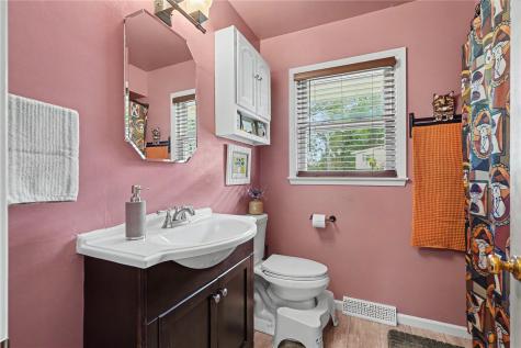 1317 Memorial Drive Cedar Rapids IA 52403