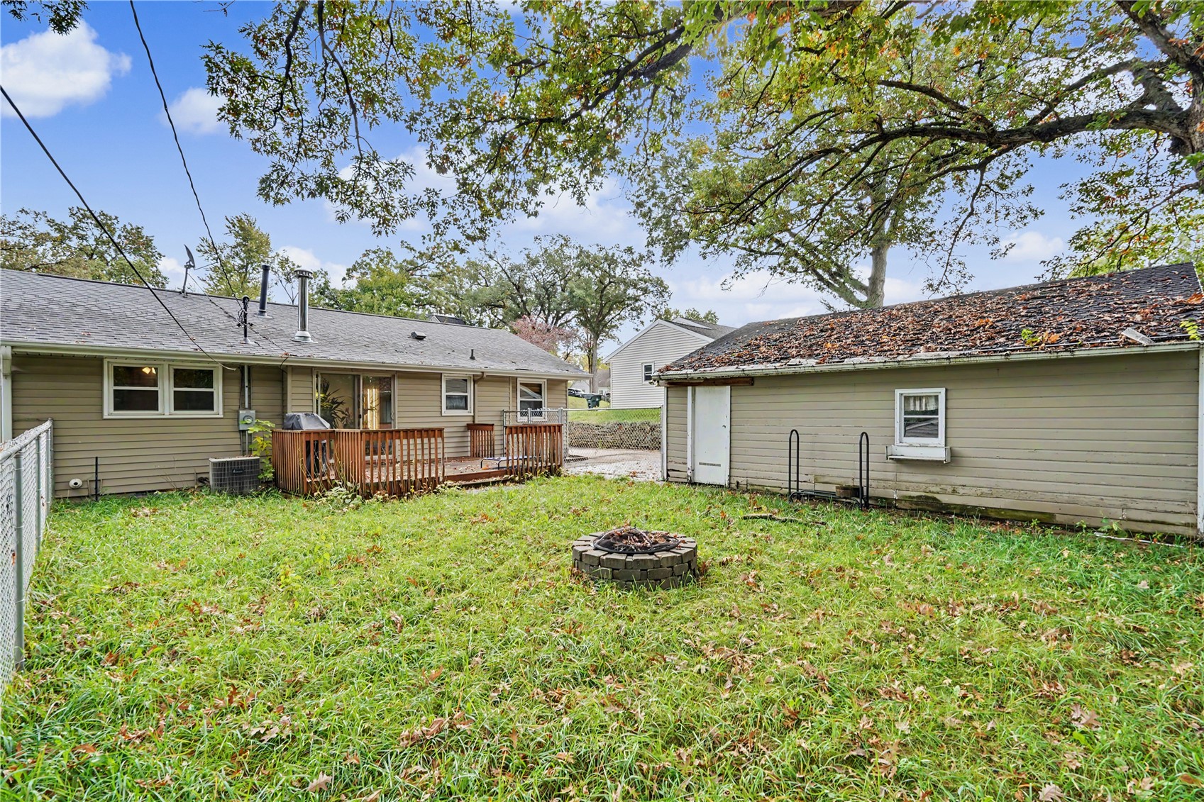 1317 Memorial Drive Cedar Rapids IA 52403