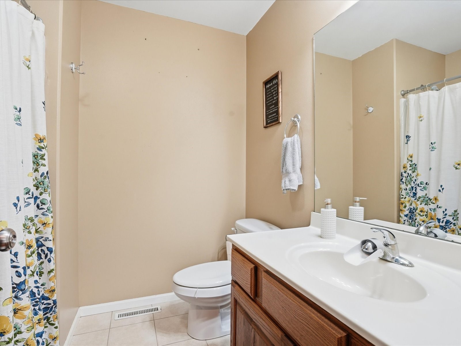 4560 Willow Street Palo IA 52324