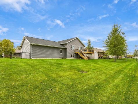 4560 Willow Street Palo IA 52324