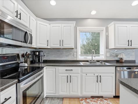 4560 Willow Street Palo IA 52324
