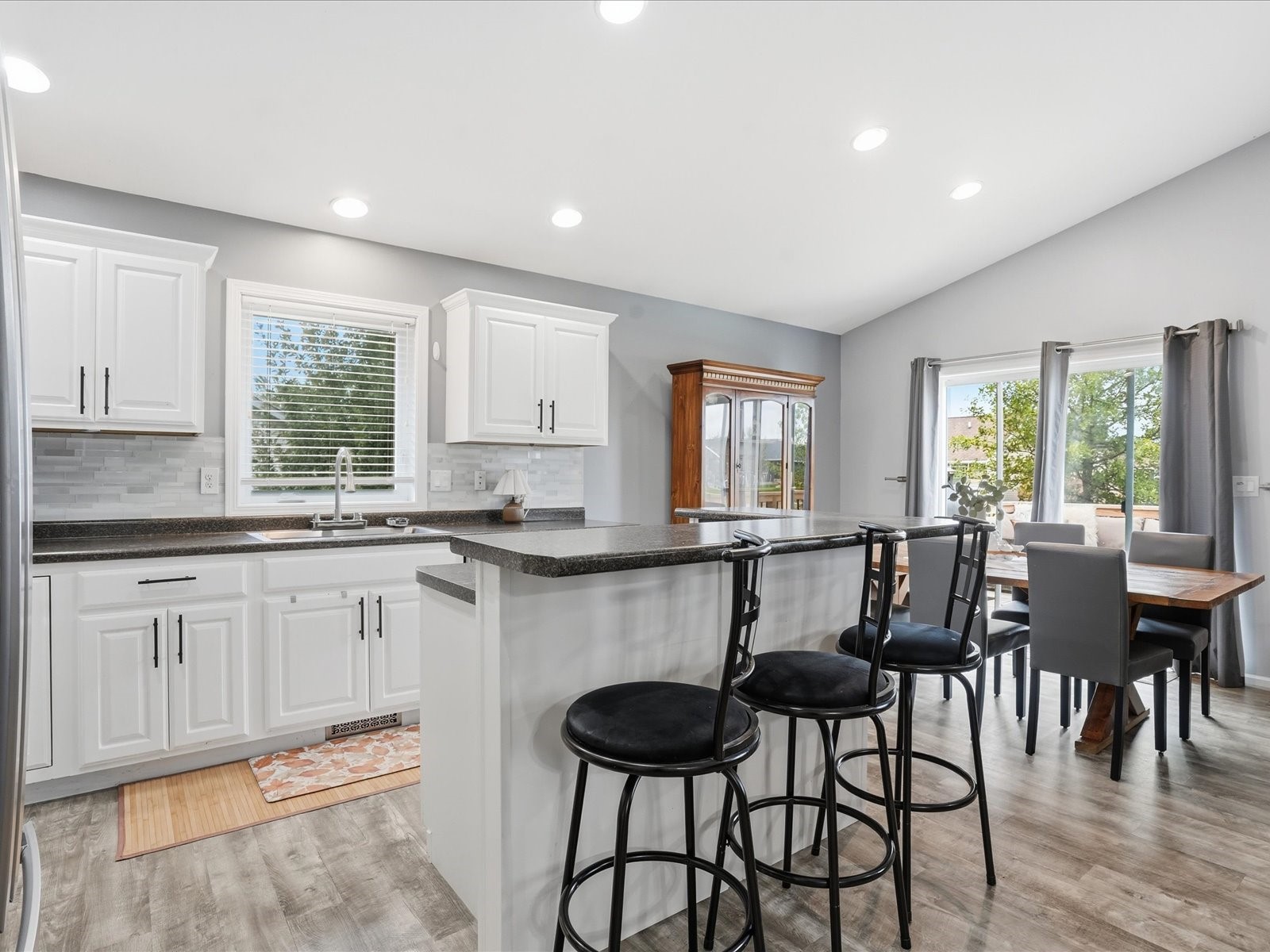 4560 Willow Street Palo IA 52324