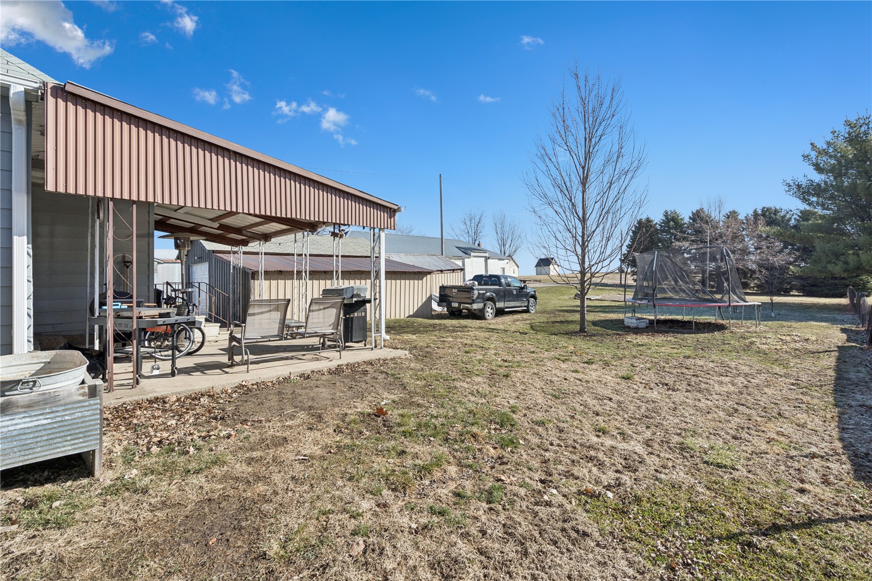 105 Walnut Avenue S Garrison IA 52229