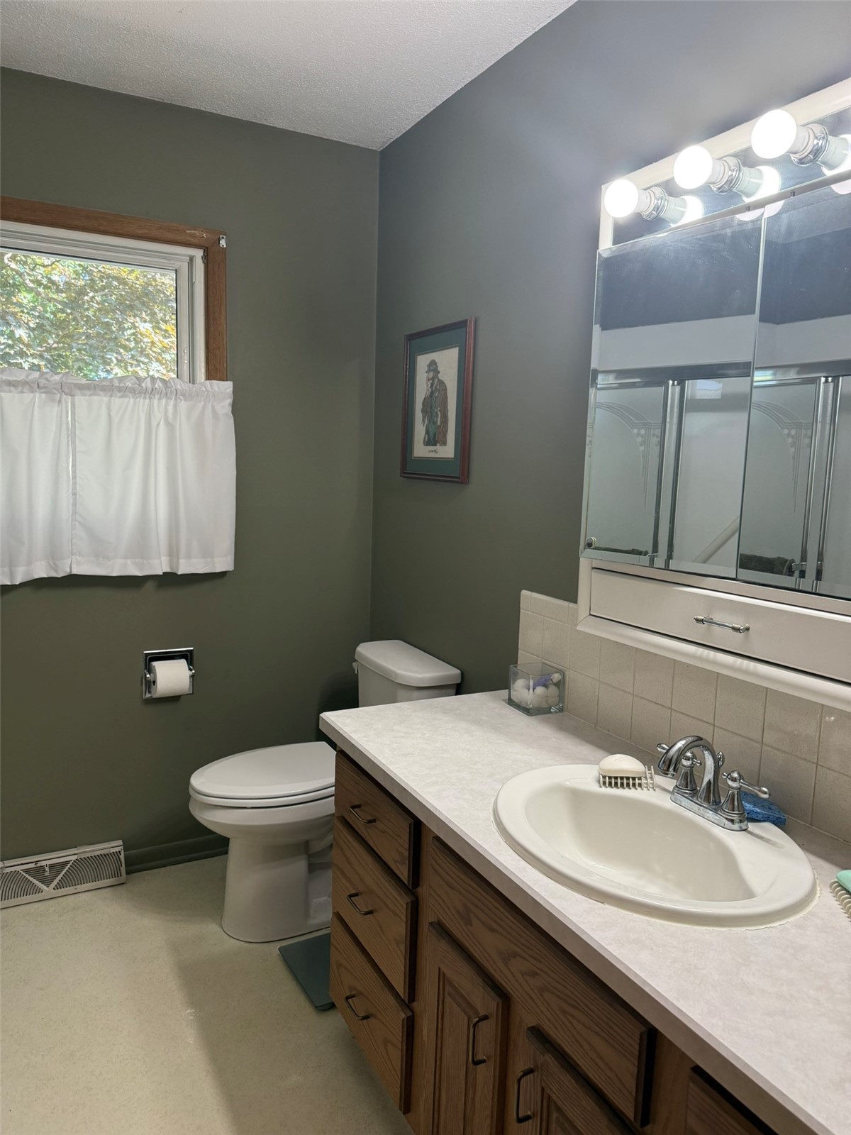 306 14th Avenue Vinton IA 52349