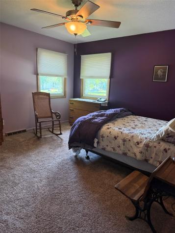 306 14th Avenue Vinton IA 52349