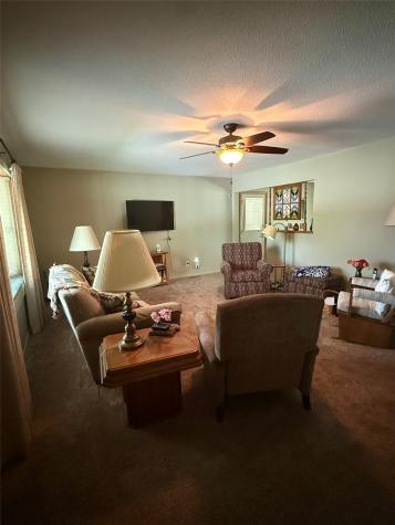306 14th Avenue Vinton IA 52349