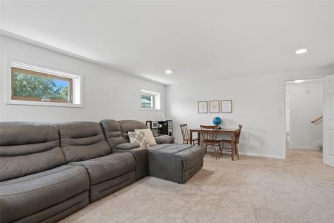130 26th Street Court Marion IA 52302
