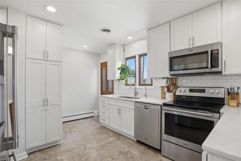130 26th Street Court Marion IA 52302