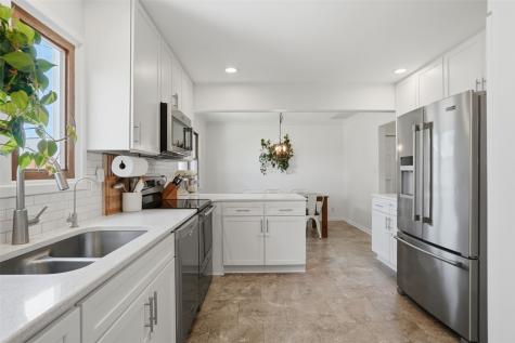 130 26th Street Court Marion IA 52302