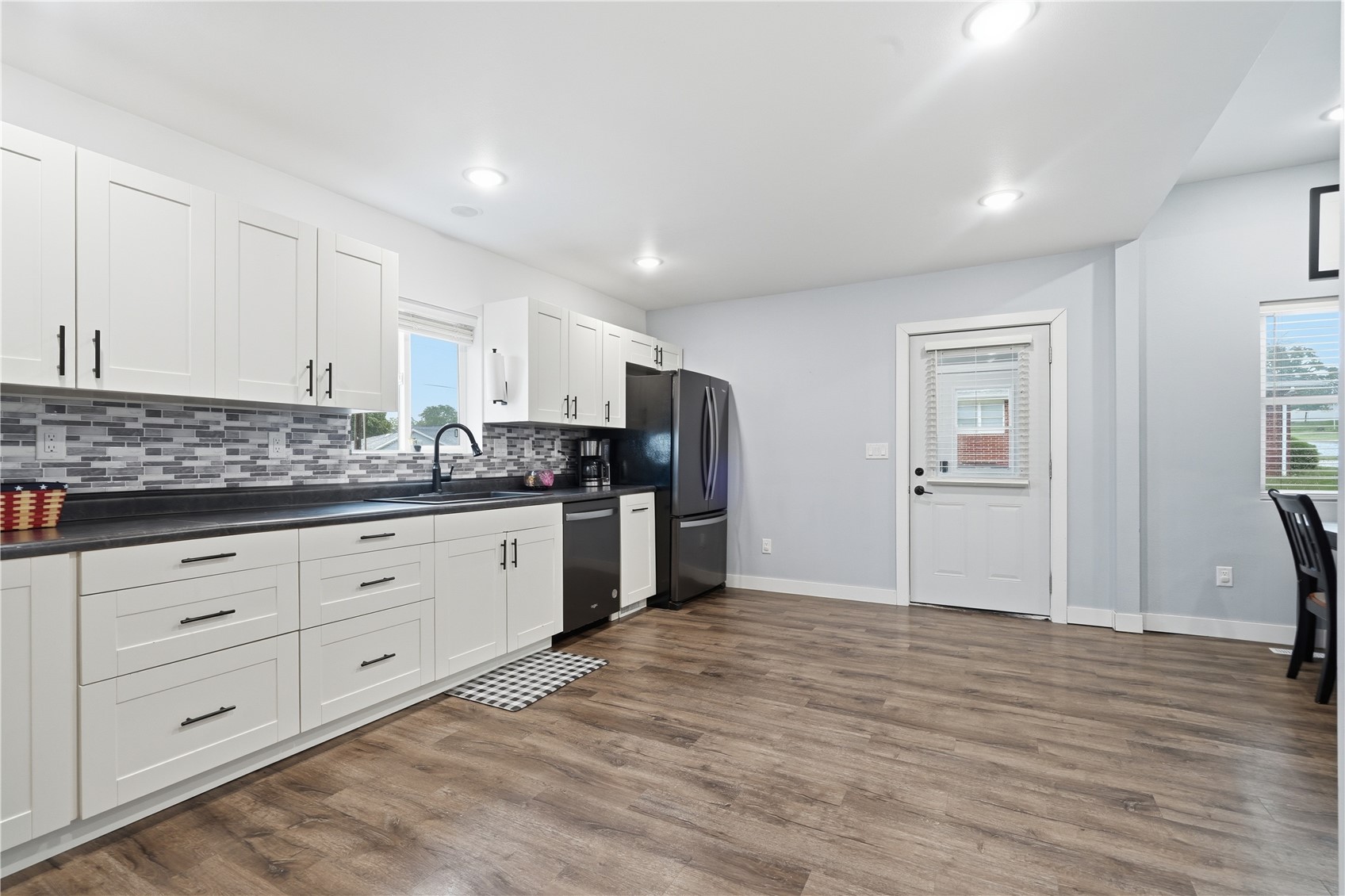 502 3rd Street Victor IA 52347
