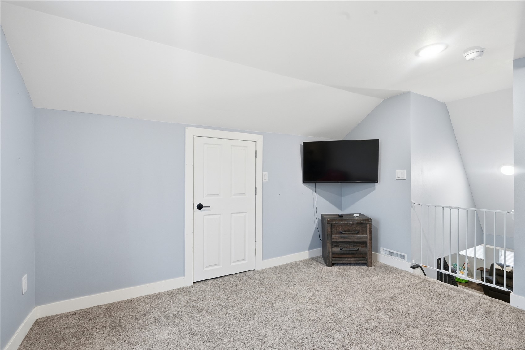 502 3rd Street Victor IA 52347