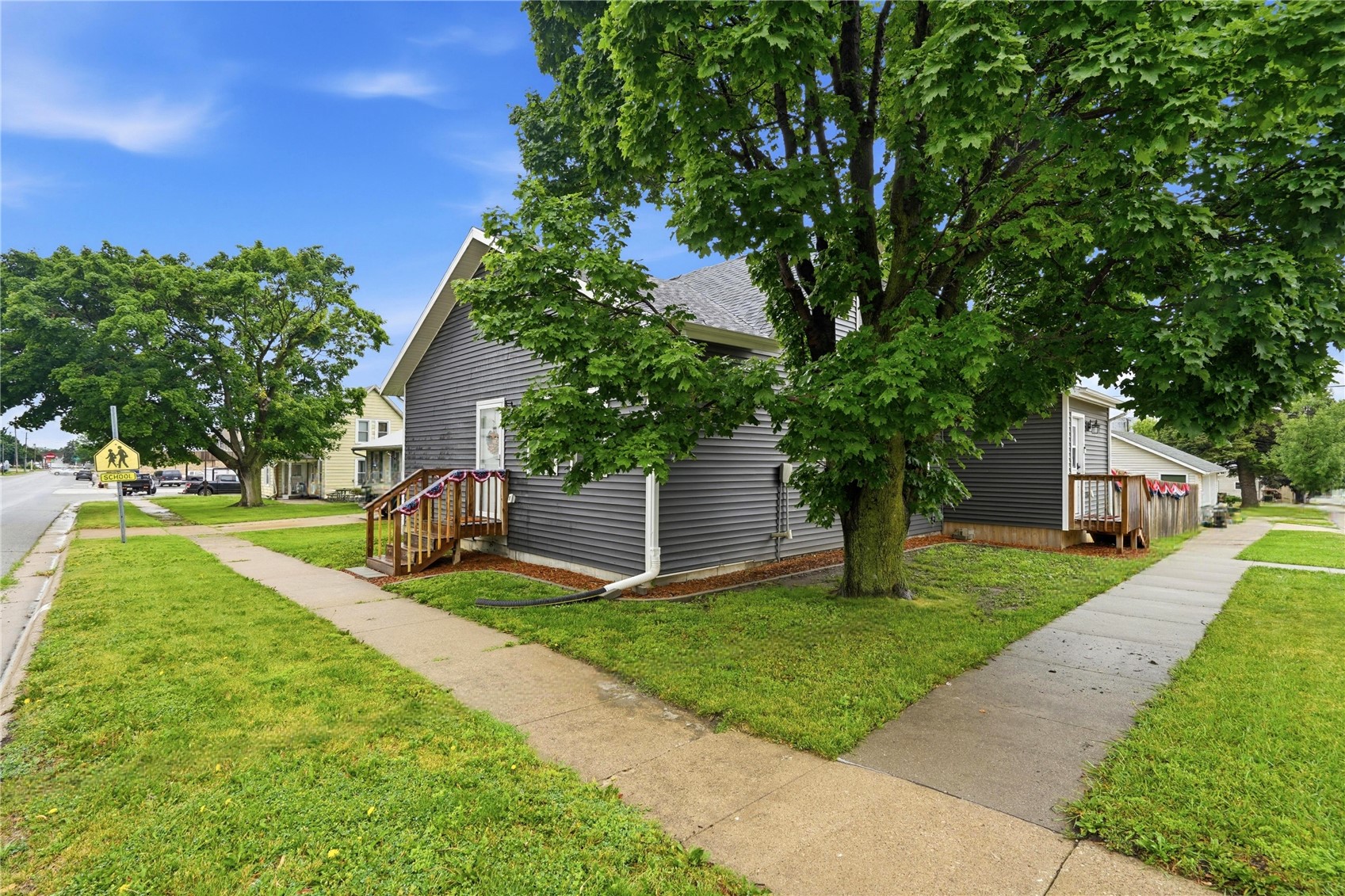502 3rd Street Victor IA 52347