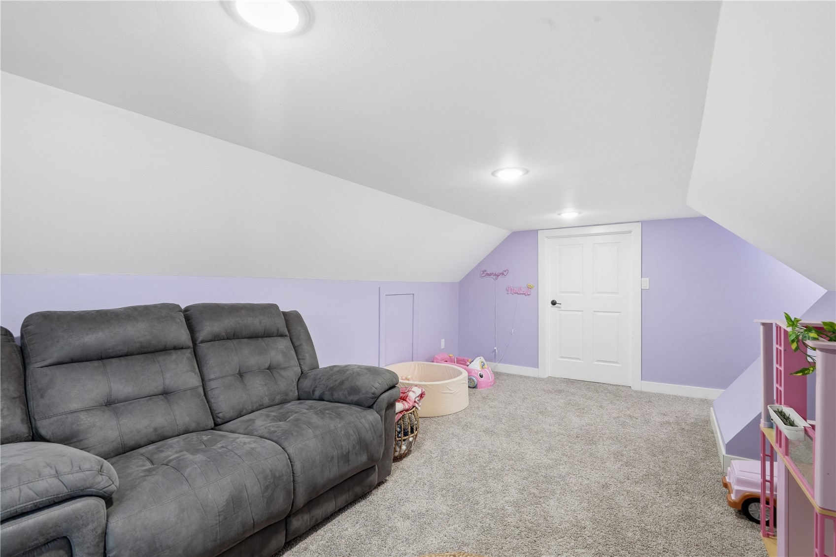 502 3rd Street Victor IA 52347