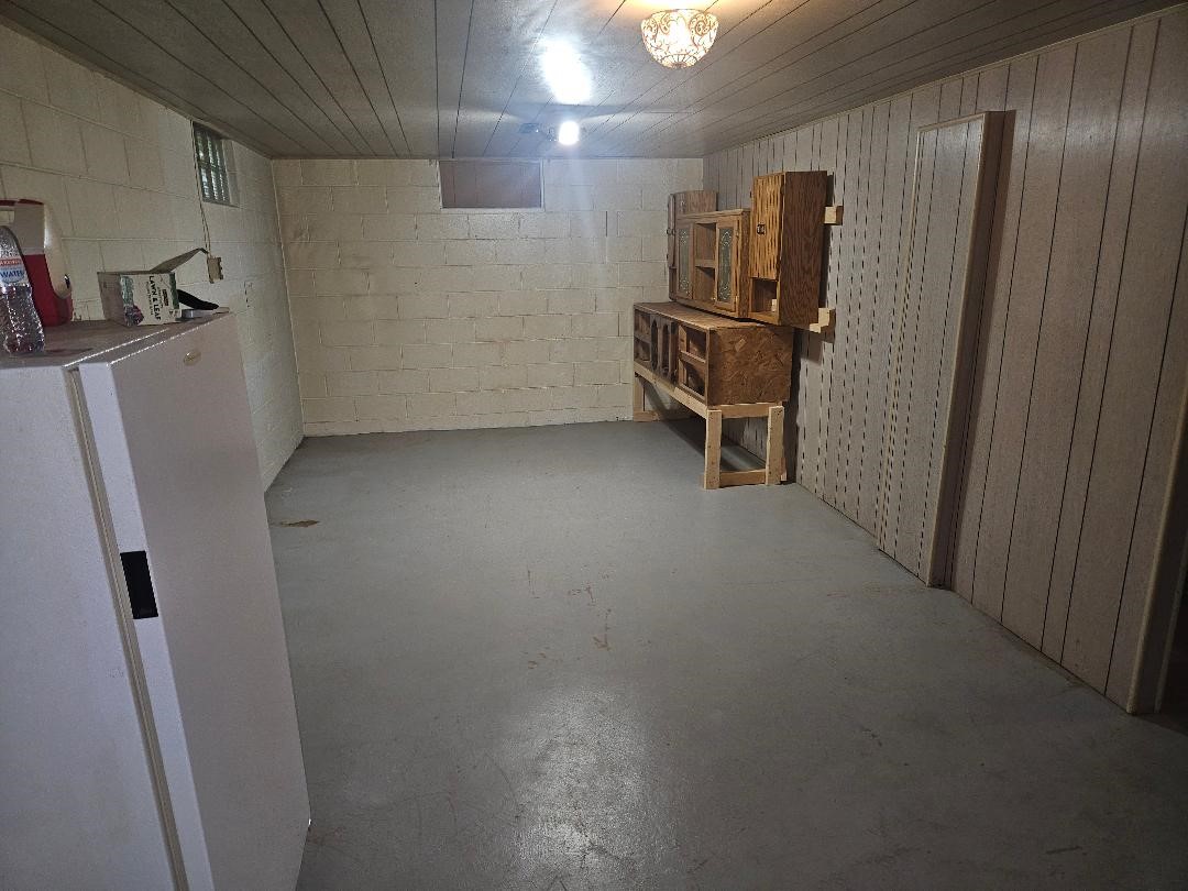 704 8th Avenue Belle Plaine IA 52208