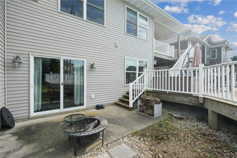6408 Palmetto Circle SW Cedar Rapids IA 52405