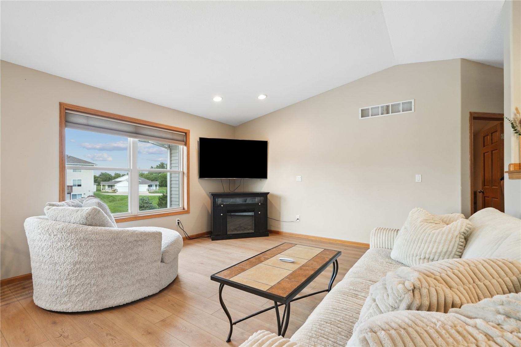 6408 Palmetto Circle SW Cedar Rapids IA 52405