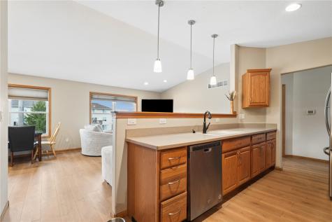 6408 Palmetto Circle SW Cedar Rapids IA 52405