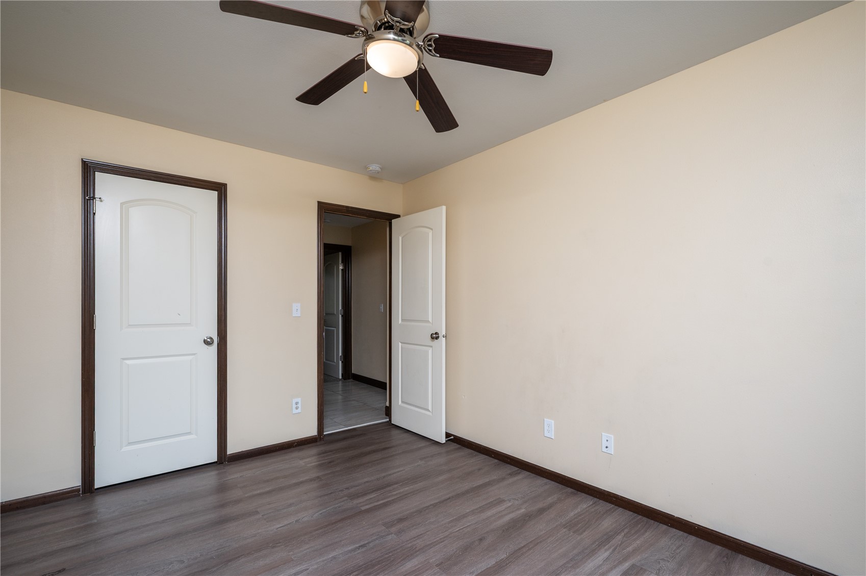 1912 Shady Grove Road SW Cedar Rapids IA 52404
