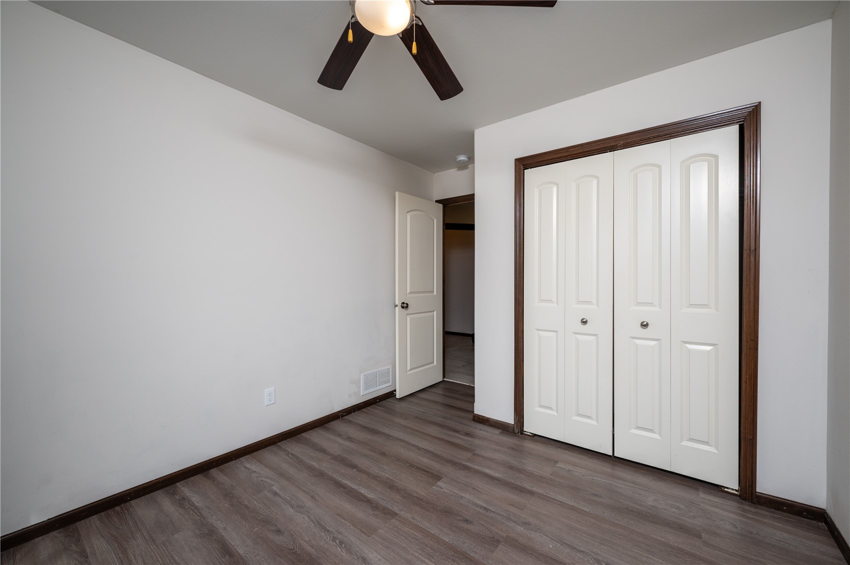1912 Shady Grove Road SW Cedar Rapids IA 52404