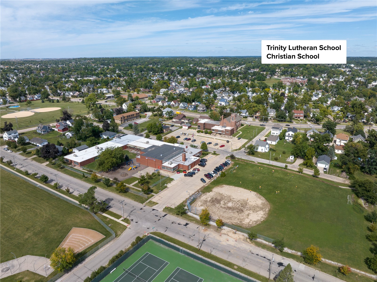 1912 Shady Grove Road SW Cedar Rapids IA 52404