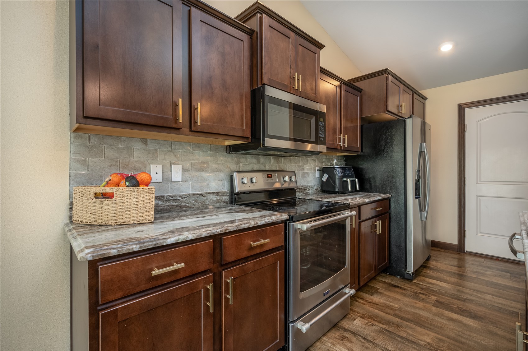 1912 Shady Grove Road SW Cedar Rapids IA 52404