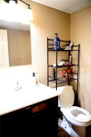 728 2nd Avenue SW Cedar Rapids IA 52404