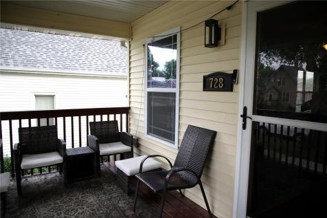 728 2nd Avenue SW Cedar Rapids IA 52404