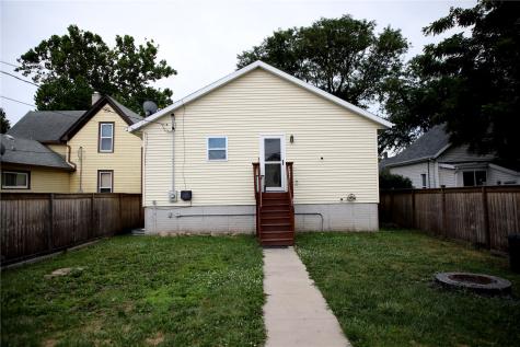 728 2nd Avenue SW Cedar Rapids IA 52404