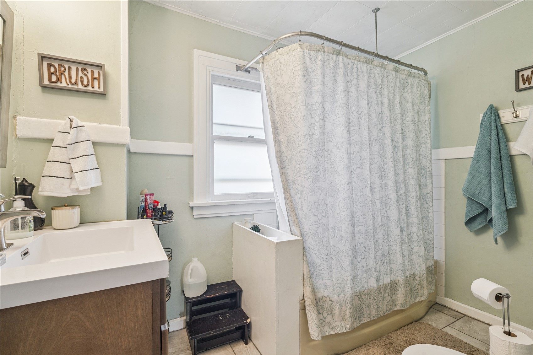250 Highland Drive NW Cedar Rapids IA 52405