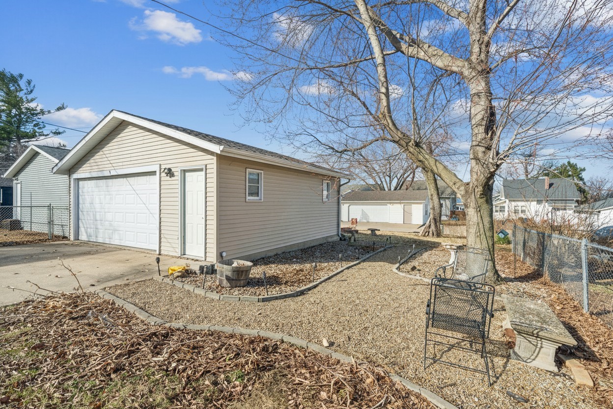 250 Highland Drive NW Cedar Rapids IA 52405