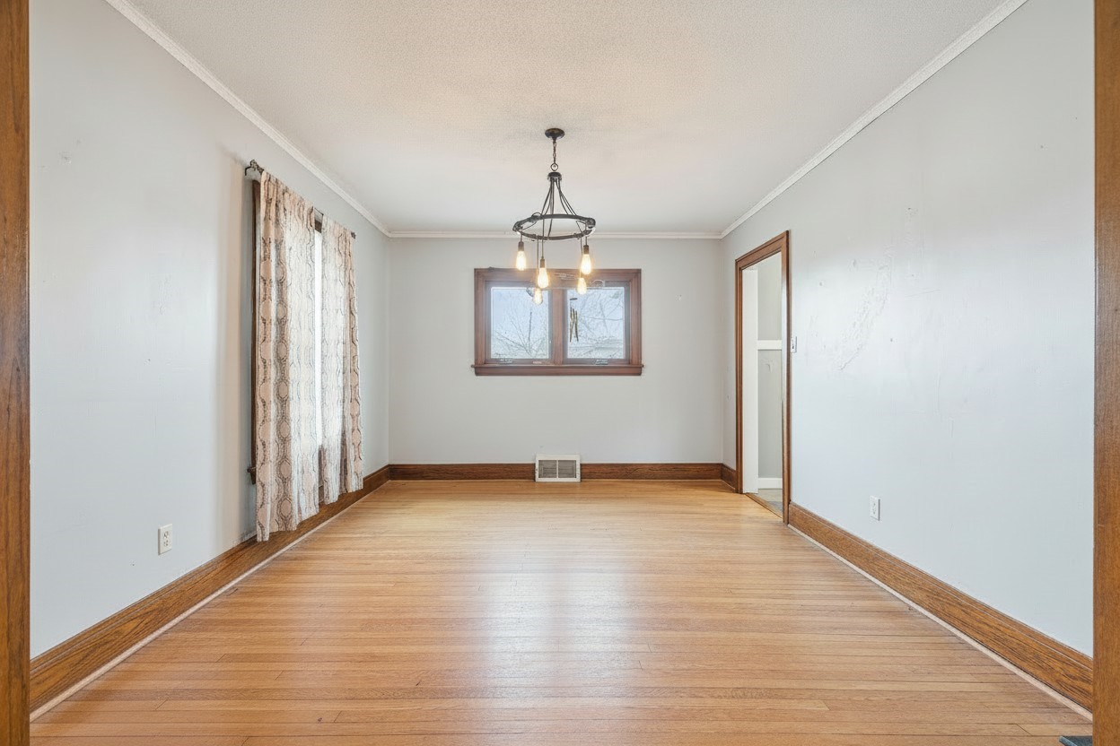 250 Highland Drive NW Cedar Rapids IA 52405