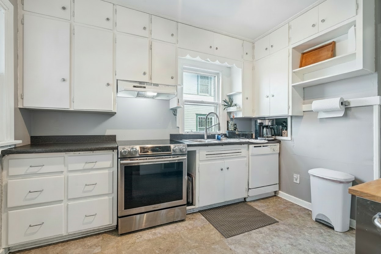 250 Highland Drive NW Cedar Rapids IA 52405