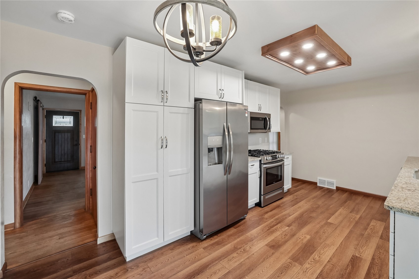 74 Essex Avenue SW Swisher IA 52338