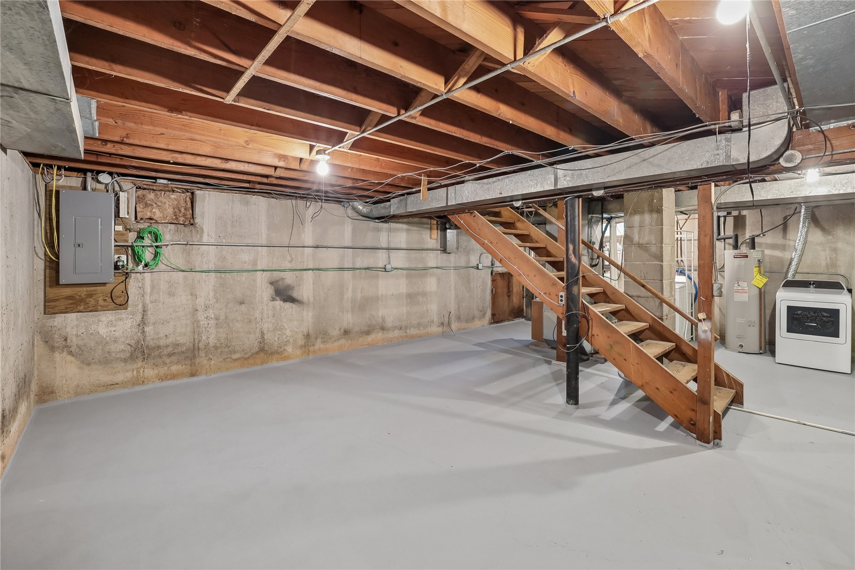 74 Essex Avenue SW Swisher IA 52338