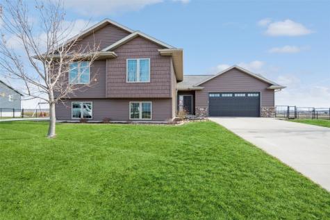 4544 Dry Creek Lane Palo IA 52324
