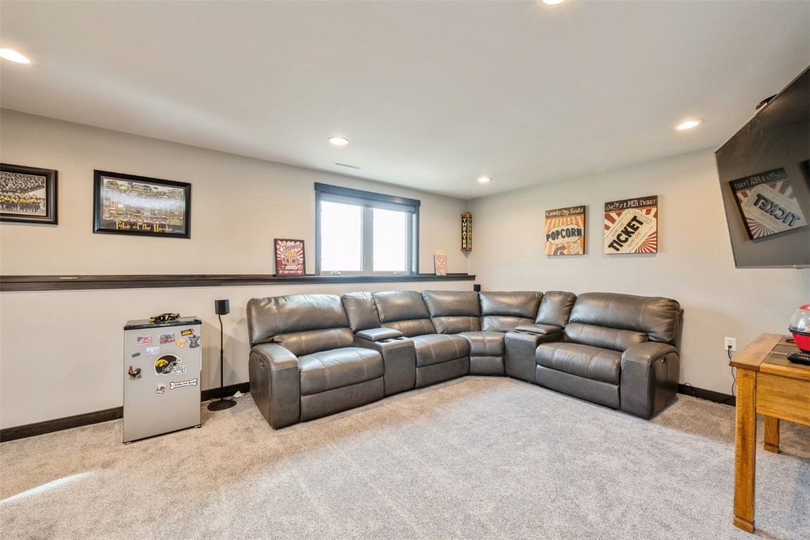4544 Dry Creek Lane Palo IA 52324