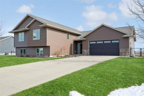 4544 Dry Creek Lane Palo IA 52324