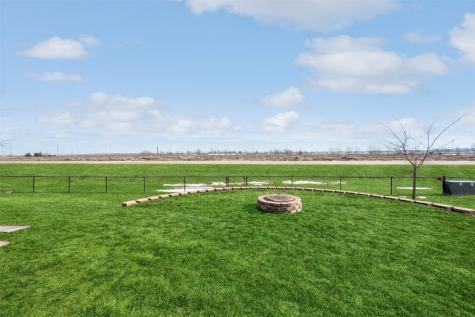 4544 Dry Creek Lane Palo IA 52324