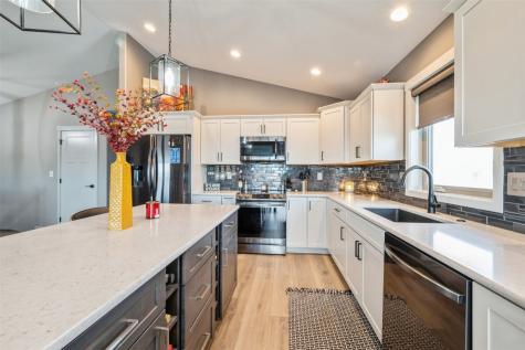 4544 Dry Creek Lane Palo IA 52324