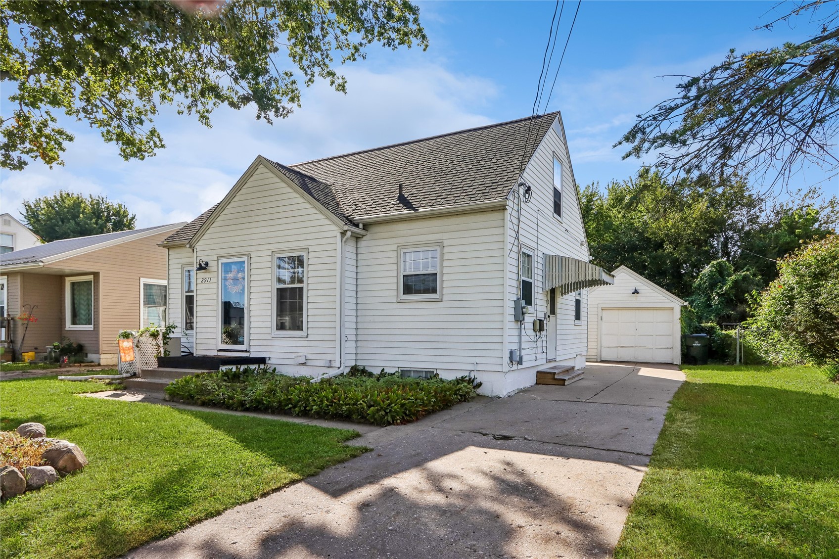 2911 Meadowbrook Drive SE Cedar Rapids IA 52403